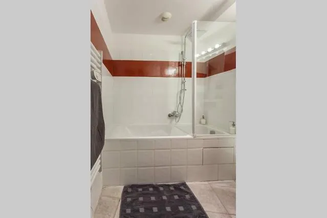 L'Entrecasteaux Apartment Aix-en-Provence France